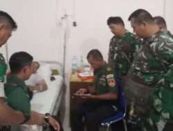 Wujud Kepedulian, Danramil 01/Laweyan Beserta Seluruh Anggota Jenguk Personil Yang Sakit