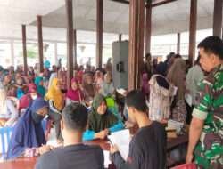 BlT DBHCHT Kabupaten Wonogiri Disalurkan, Anggota Koramil 08/Giriwoyo Berikan Pendampingan