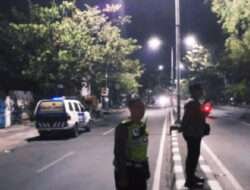 Polsek Tambaksari Patroli Malam Cegah Tindak Kejahatan Di Beberapa Lokasi