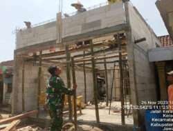 Gotong Royong Bersama Rakyat, Wujud Babinsa Dalam Binter Dengan Warganya