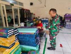 Babinsa Kemlayan dan Bati Wanwil Datangi  Industri Batik Untuk Tingkatkan Ekonomi