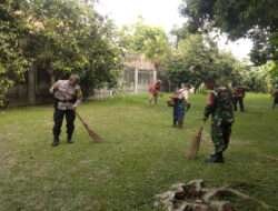 Pro aktif Babinsa Sumber Gotong Royong Bersama Warga Dan DLH Laksanakan Kerja Bakti