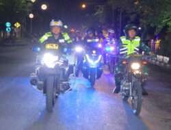 Beri Kenyamanan Warga, Dandim Ngawi Bersama Kapolres Ngawi Pimpin Patroli Skala Besar
