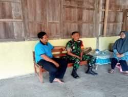 Mewujudkan Keakraban, Babinsa Komsos Dengan Warga