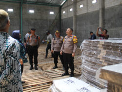 Pastikan Logistik Pemilu 2024 Aman, Kapolres Kediri Kota Cek Gudang KPU