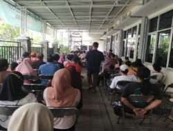Puskesmas Mojo Kebanjiran anggota KPPS Cek Kesehatan