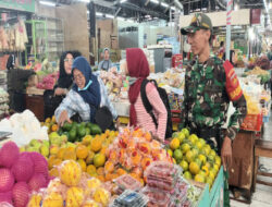 Ada Maksud Apa Babinsa Sudiroprajan Sambangi Pedagang Pasar Gede Solo, Ini Jawabannya