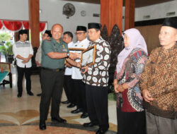 Dandim 0806/Trenggalek dan Forkopimda Berbagi Keindahan di Acara Prestisius BAZNAS Award