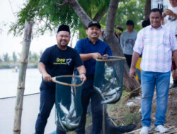 Maksimalkan Budidaya Bandeng, Bupati Gresik Salurkan Bantuan Dan Ujicoba Pupuk Tambak Organik Di Ujungpangkah