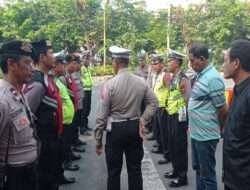 Kiat Polsek Simokerto Ciptakan Kedamaian Kebahagiaan Jelang Natal Tahun Baru 2024