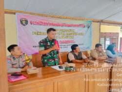 Babinsa Karanganyar Berikan Sosialisasi Pembuatan Pupuk Organik Kepada Petani Binaan