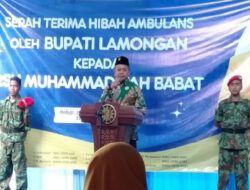 Bupati Lamongan Serahkan Mobil Ambulans Untuk RSU Muhammadiyah Babat