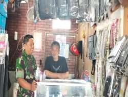 Babinsa Joyotakan Motivasi Pelaku UMKM Pedagang Butik