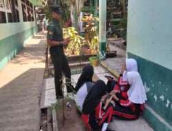 Antisipasi Kenakalan Remaja, Babinsa Komsos dengan Siswa SMP