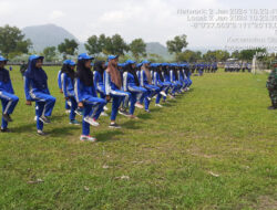 Tingkatkan Disiplin Siswa, Anggota Kodim 0802/Ponorogo Latih Baris Berbaris