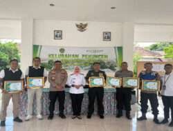 Tulus Melayani, Polisi RW Polres Pasuruan Kota dan Babinsa Terima Penghargaan dari Lurah Pekuncen