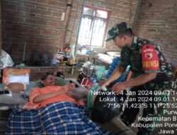 Wujud Kepedulian, Babinsa Kodim 0802/Ponorogo Sambangi Warga Sakit