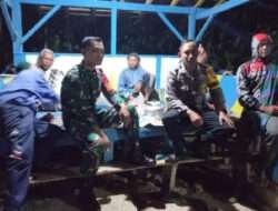 Wujudkan Kondusifitas Wilayah, Babinsa Koramil 0801/11Donorojo Bersama Warga Intensifkan Siskamling