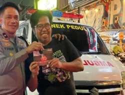 Polda Jatim Beri Satu Unit Ambulace untuk Bonek Rescue Bentuk Apresiasi Kedewasaan Suporter