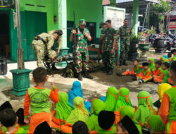 Kenalkan Anak Didiknya Kepada TNI, TK Ibnu Sina Jatisrono Kunjungi Makoramil