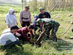 Bersinergi Dengan Unsur Terkait, Kodim 0802/Ponorogo Lakukan Penghijauan
