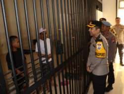 Wakapolres Gresik Gelar Pengecekan Ruang Tahanan Pastikan Kondisi Keamanan