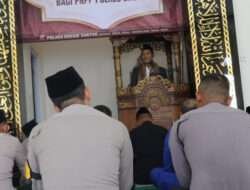 Ustadz H.M. Muchsin Monhamir Ajak Selalu Bersyukur Kepada Personil Polres Gresik
