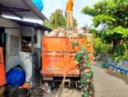 Wujud Nyata, Bati Bakti TNI Bersama DKP Bersihkan Sampah Warga Masyarakat