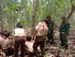 Cetak Generasi Unggul, Koramil Andong Terjun Latih Pramuka