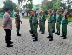 Keren..!! Babinsa Setabelan Berkolaborasi Dengan Bhabinkamtibmas Gembleng Linmas Dengan latihan PBB