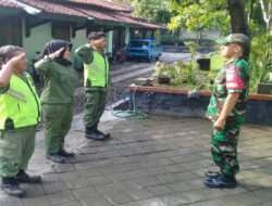 Tingkatkan Kedisiplinan Dan Loyalitas, Babinsa Keprabon Latihkan PBB Kepada Anggota Linmas