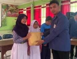 Mahasiswa BBK Universitas AIRLANGGA Tingkatkan Jiwa Kompetitif Siswa Dengan Lomba Cerdas Cermat