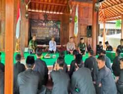 Peringati Harlah Ke-38, Danramil 0801/03 Arjosari Ikuti Doa Bersama Warga Pencak Silat Pagar Nusa