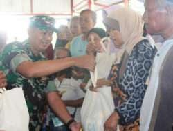 Bawa Pesan Pemilu Damai, TNI Polri Boyolali Laksanakan Baksos di Pasar Pengging