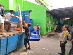 Polresta Malang Kota Lakukan Pengamanan Pendistribusian 9.808 Bilik Suara