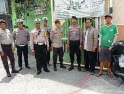 Kapolsek Simokerto Gerak Cepat Lakukan Pengecekan Lokasi dan Situasi Sekitar TPS