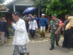 Ikut Berbelasungkawa, Babinsa Wonosegoro Takziah Ke Rumah Warga Yang Duka