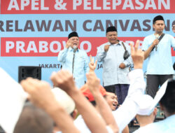 Kerahkan Relawan di Jakarta Barat, Samawi Kampanyekan Prabowo-Gibran Rumah ke Rumah