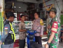 Ciptakan Kenyamanan, Babinsa Dan Bhabinkamtibmas Serengan Berikan Himbauan Larangan Knalpot Brong