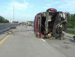 Korban Kecelakaan Bus Pariwisata Tol Solo-Ngawi