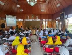 Tanamkan Rasa Cinta Tanah Air Sejak Dini, Babinsa Karangasem Berikan Pemahaman Dan Motivasi Kepada Siswa-siswi SD Muhammadiyah 16 Surakarta