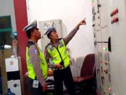 Cegah Banjir Polsek Simokerto Lakukan Pengecekan Debit Air Dan Mesin Pompa Air
