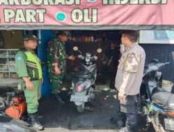 Masa Tenang Jelang Pemilu 2024, Babinsa Bersama Bhabinkamtibmas Gandekan Laksanakan Patroli di Wilayah Binaan