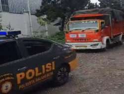 Jamin Keamanan Polresta Malang Kota Kawal Pengiriman Kotak Suara Hingga ke PPS