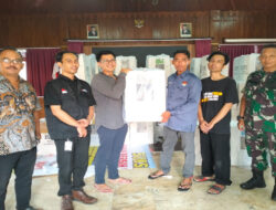 Kodim 0735/Surakarta Melalui Babinsa Jajarannya Laksanakan Pengamanan Penyerahan Logistik Pemilu Dari PPS Ke PPK di Wilayah Kota Surakarta