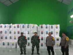 Kodim 0801/Pacitan Bersinergi Dengan Polres Amankan Kotak Suara Di Gudang Penyimpanan PPK