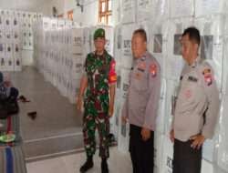 Babinsa Koramil Paron Bersama Bhabinkamtibmas Pengamanan Kotak Suara Pemilu di PPK Kecamatan