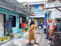 Babinsa Kratonan Dampingi Petugas Dinsos Cek Warga Terlantar
