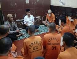 Tingkatkan Keimanan, Polisi Berikan Bimbingan Rohani Kepada Tahanan di Polres Tulungagung