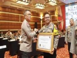 Kapolres Pamekasan Terima langsung Dua Penghargaan Di gedung Patuh Polda Jatim